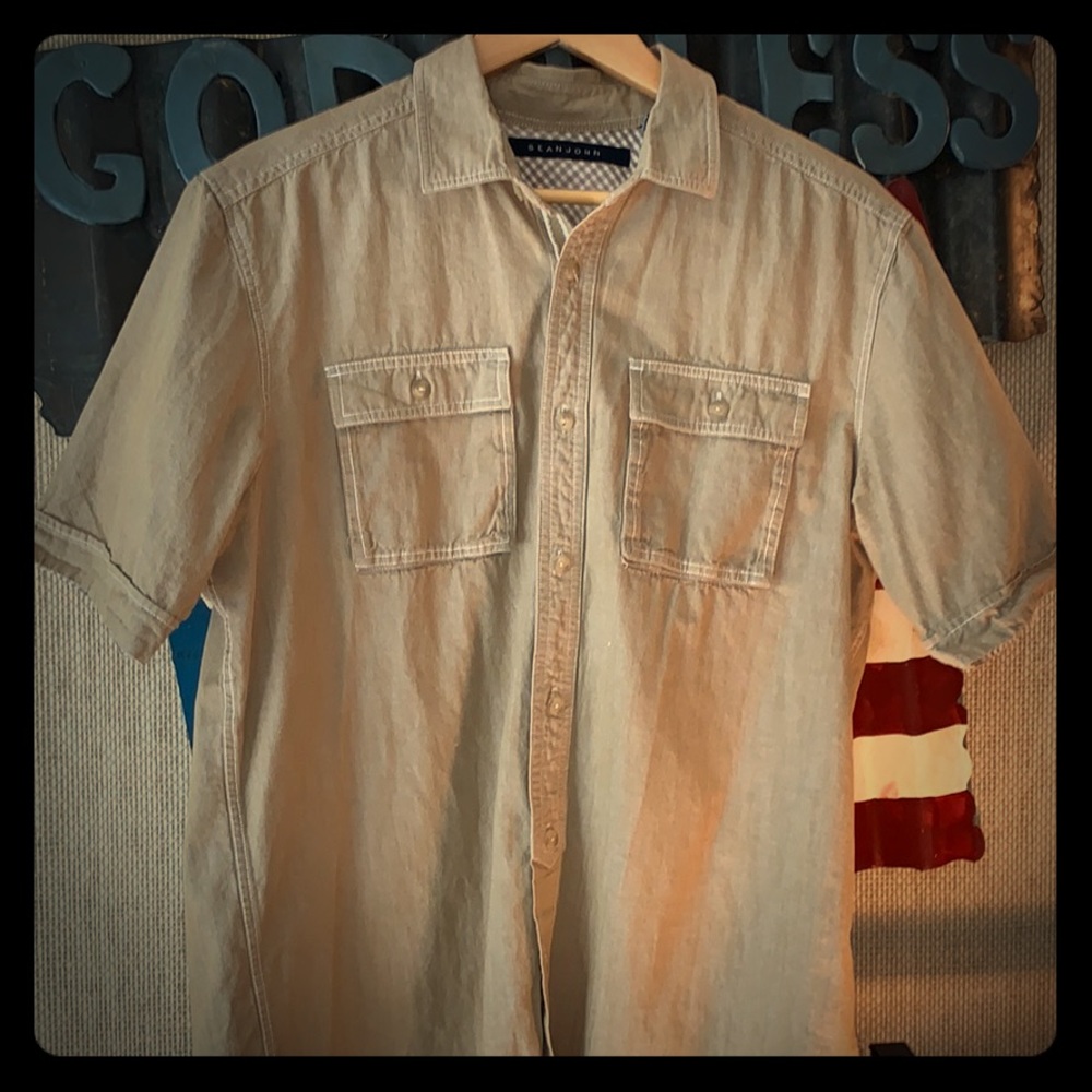 Sean John SS Button down shirt
